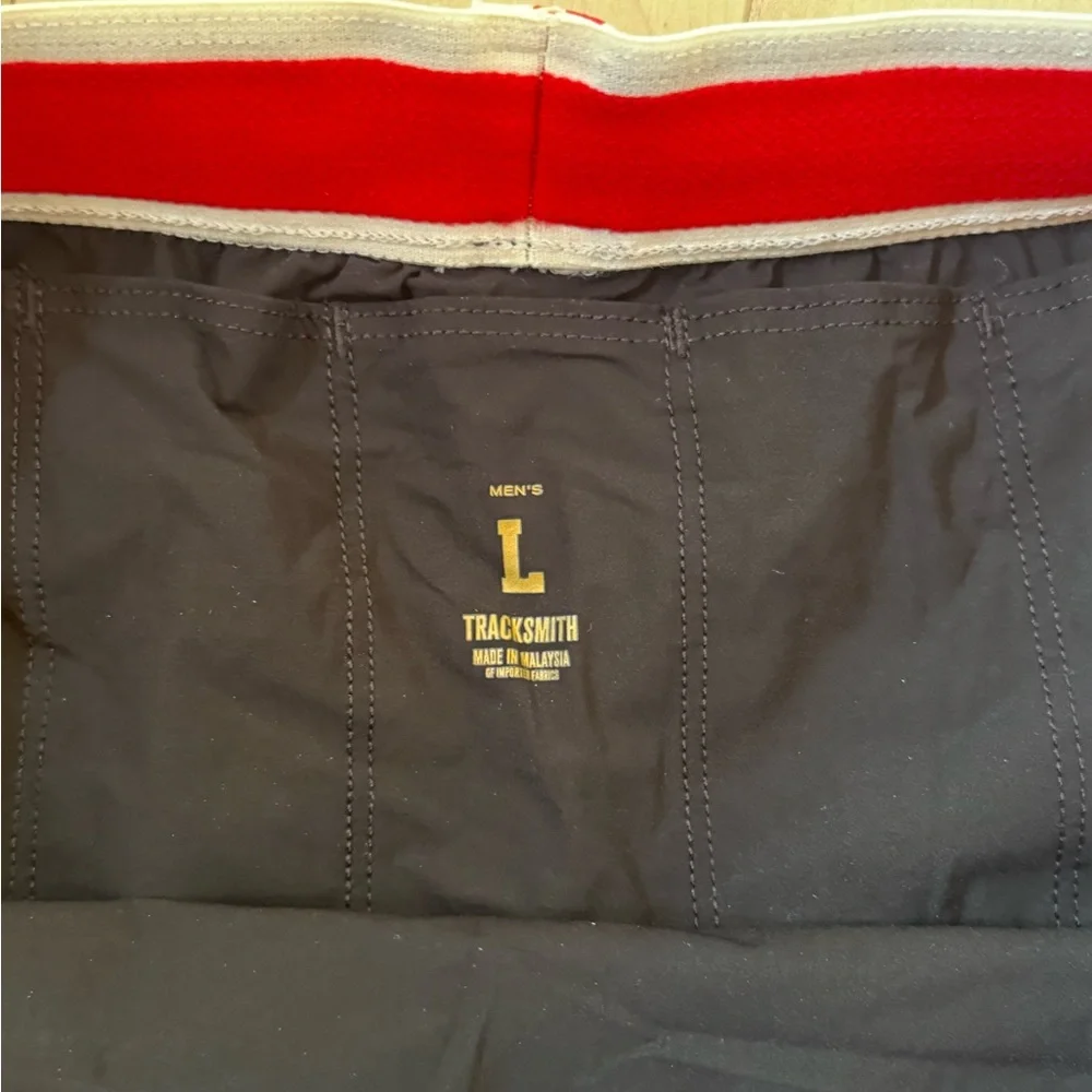 NWOT Men’s Tracksmith Running Shorts - Picture 6 of 8